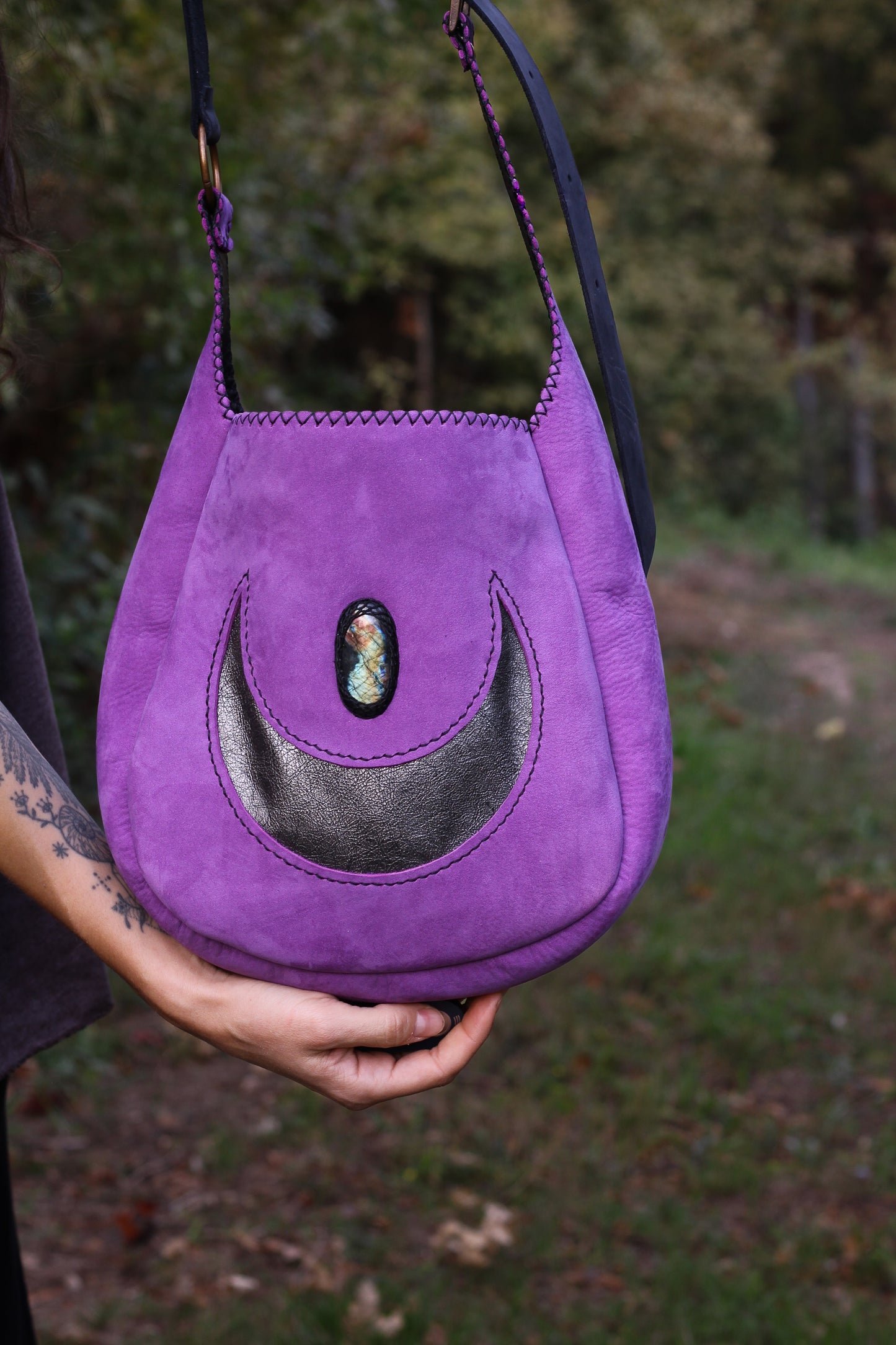Big moon shoulder bag | Purple