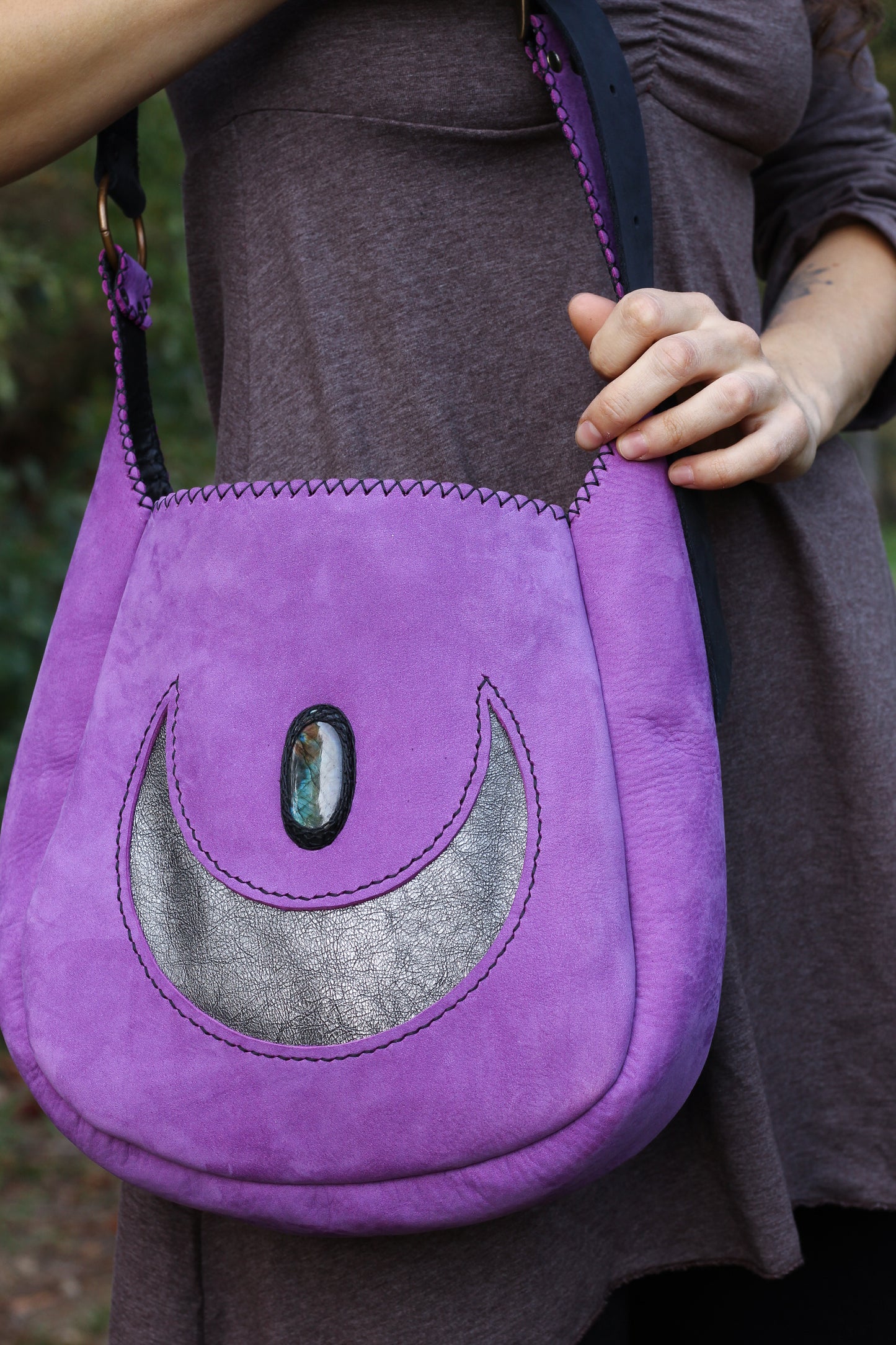 Big moon shoulder bag | Purple