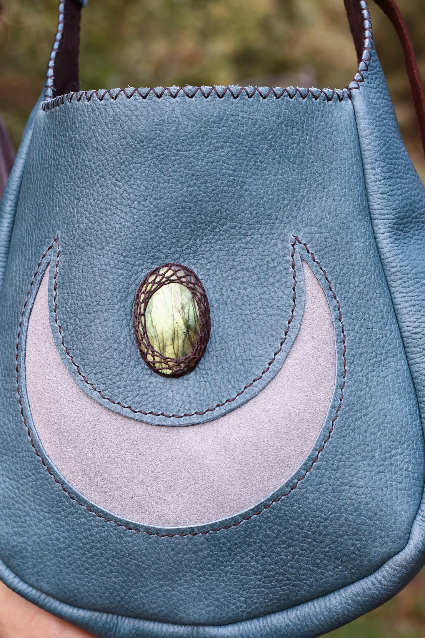 Big moon shoulder bag | Blue