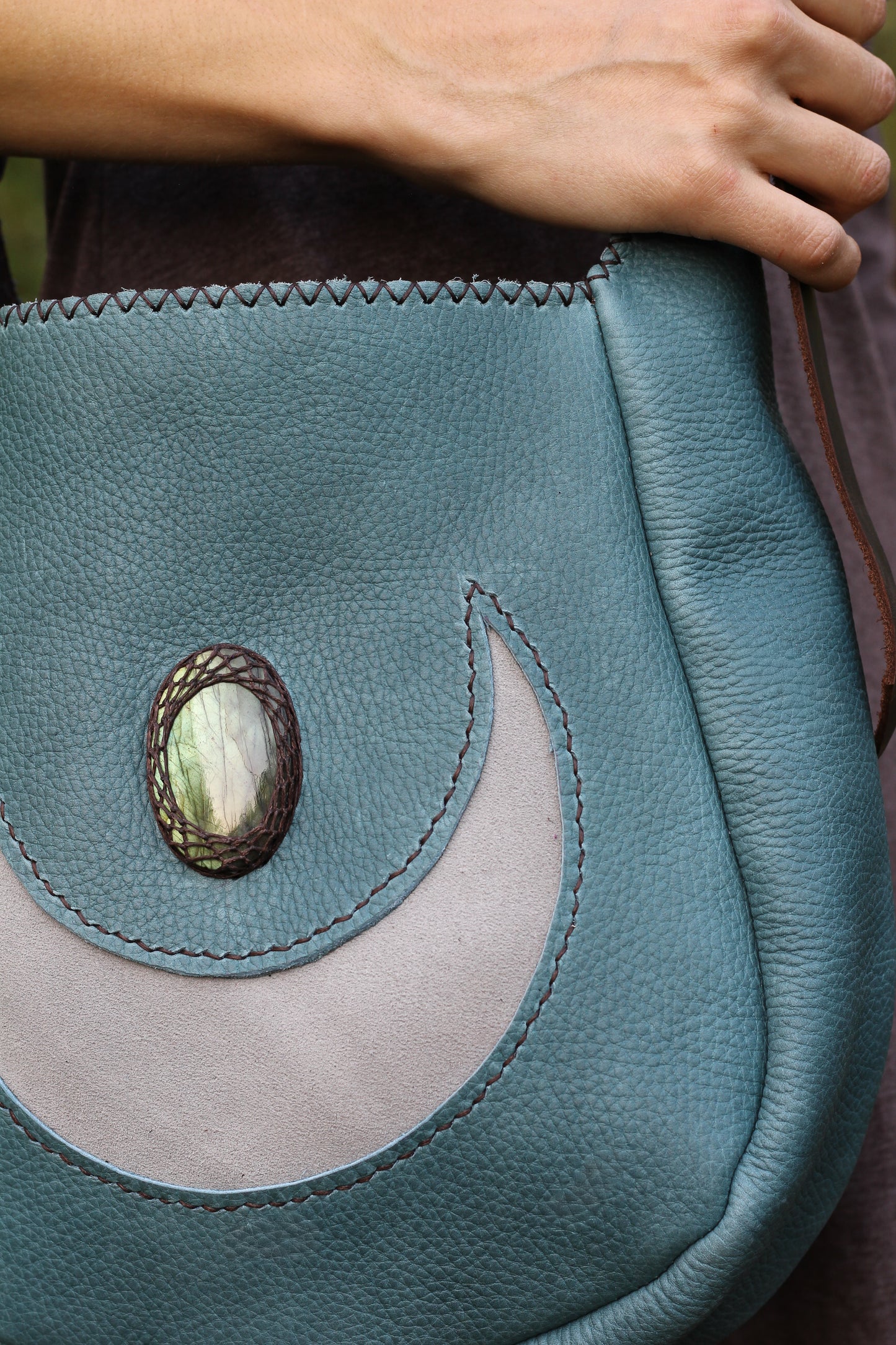 Big moon shoulder bag | Blue
