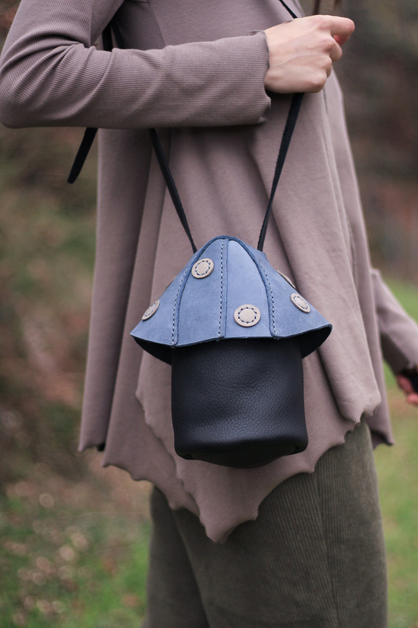 Mushie Bag | Black & Blue