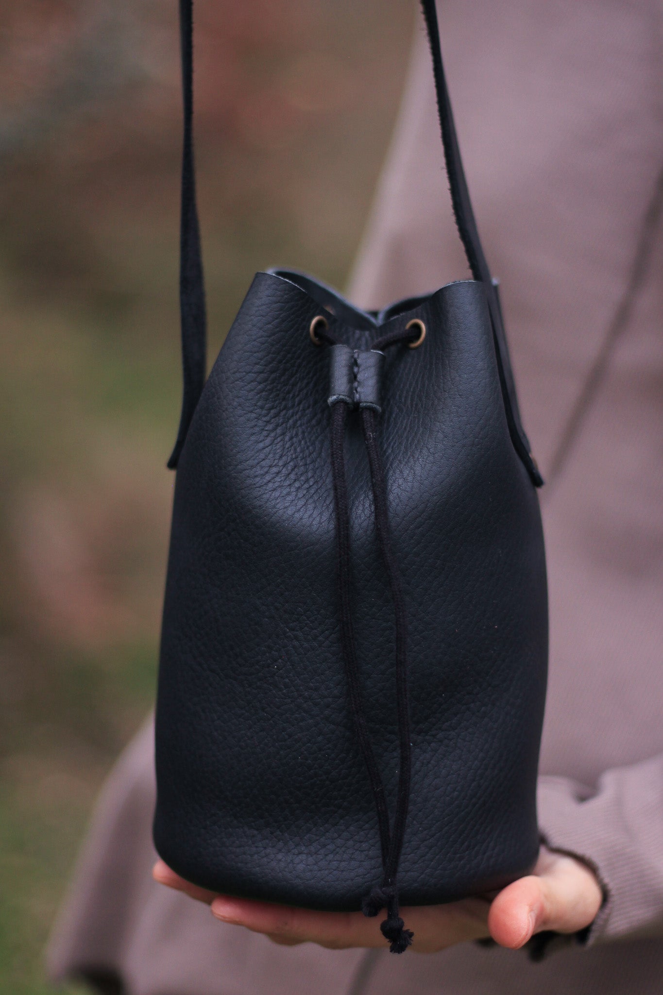 Mushie Bag | Black & Blue