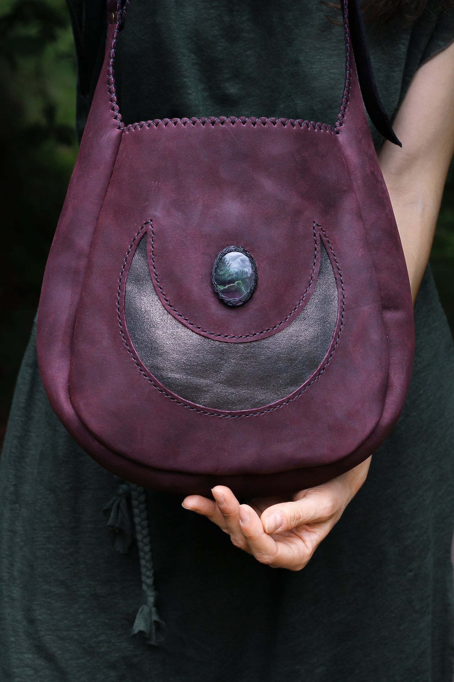 Big moon shoulder bag | Purple