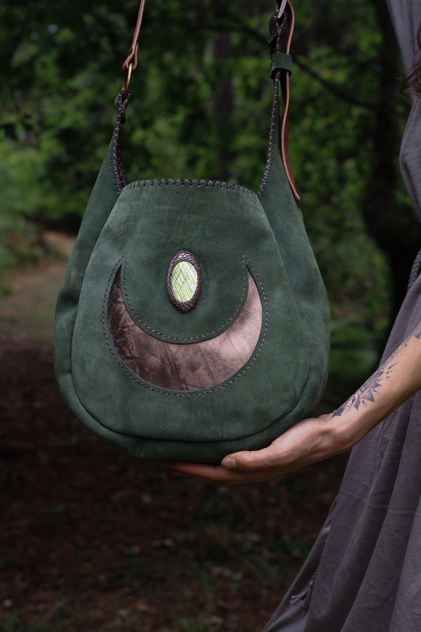 Big moon shoulder bag | Forest Green