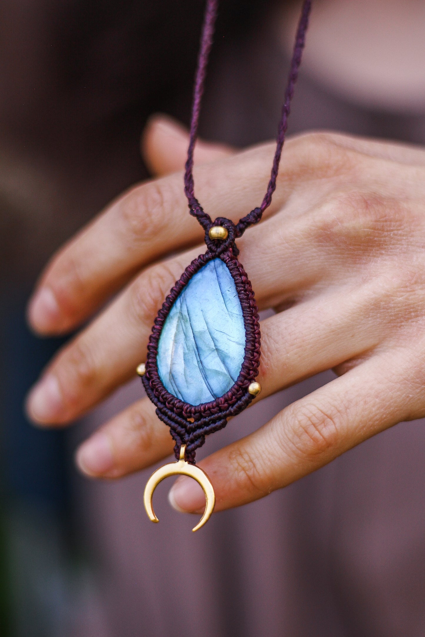 Moon pendant | Blue Labradorite