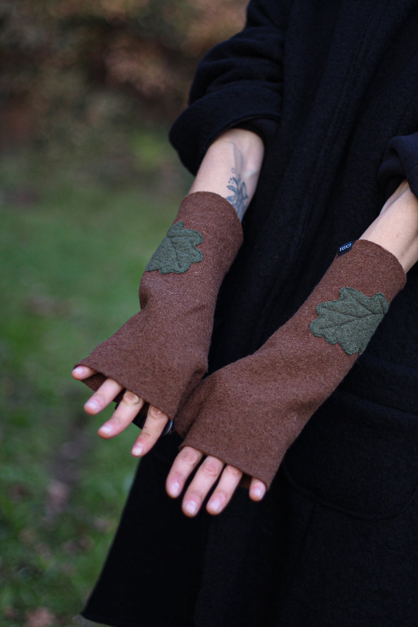 Oak Wool Glooves