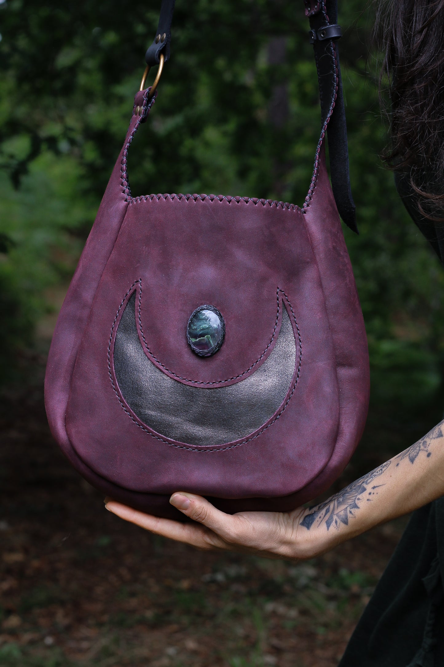 Big moon shoulder bag | Purple