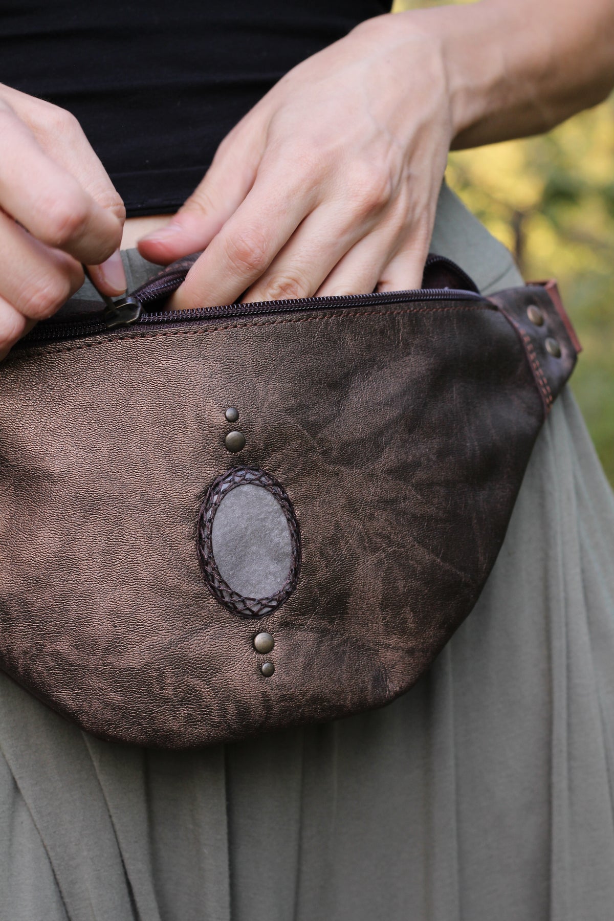 GAYA Bag | Silver Obsidian