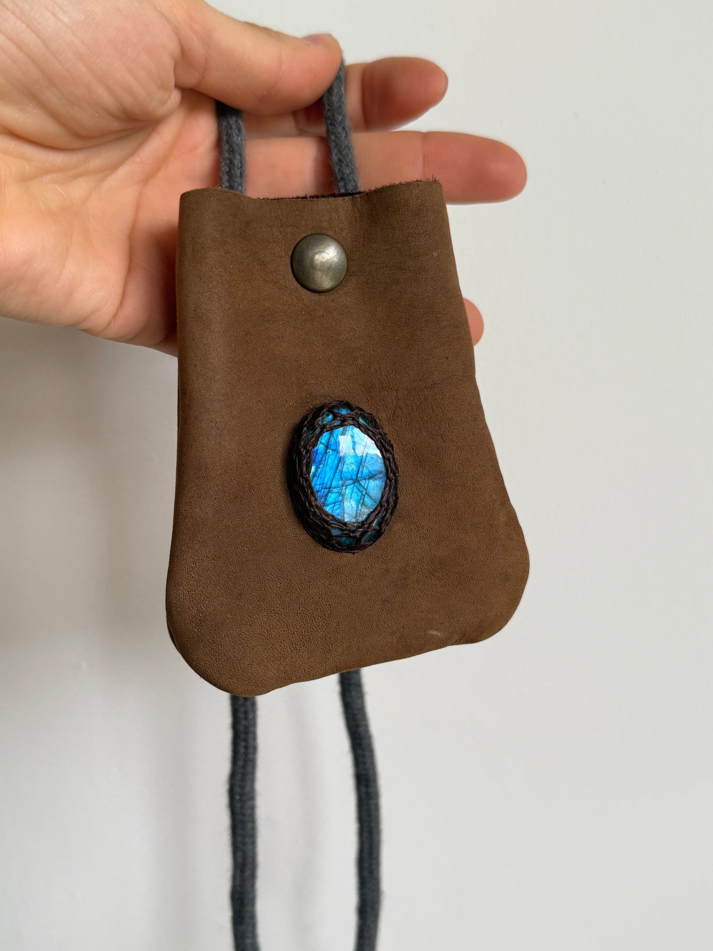 Small Treasure Pocket 3 | Labradorite
