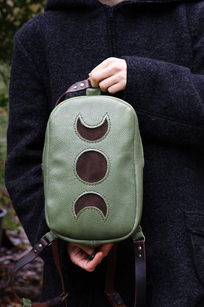 MOON BACKPACK | Green & Dark Brown