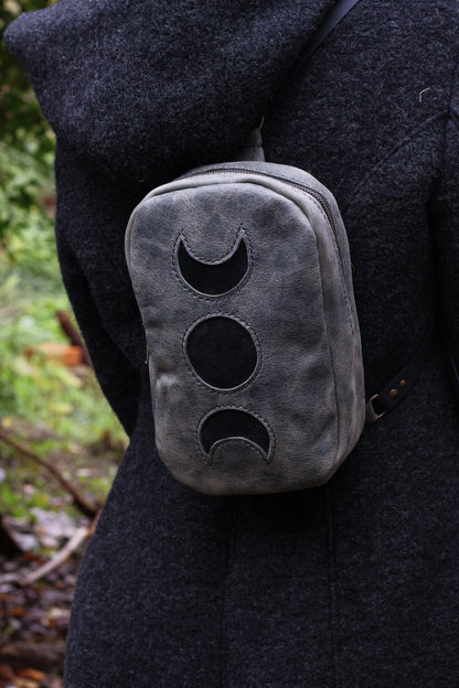 MOON BACKPACK | Dark Green & Black