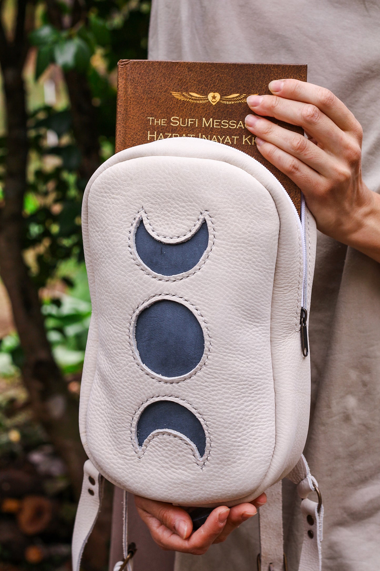 MOON BACKPACK | White & Blue