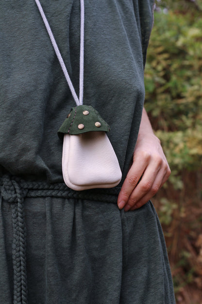 Mushroom pocket bag