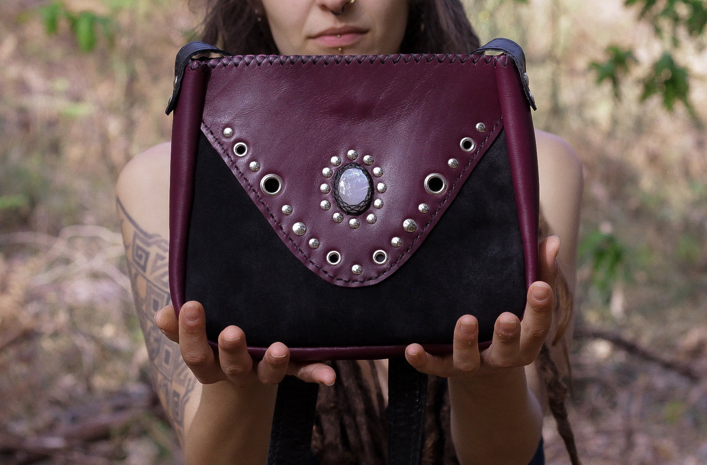 Maeve bag with Moonstone