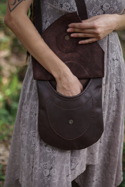 Elven brown leather bag with Labradorite