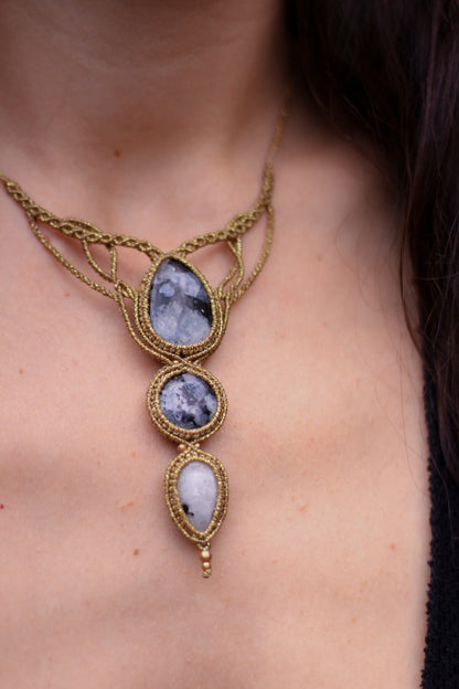 Gold necklace | moonstone w/turmaline