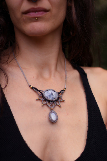 Mandala necklace | moonstone