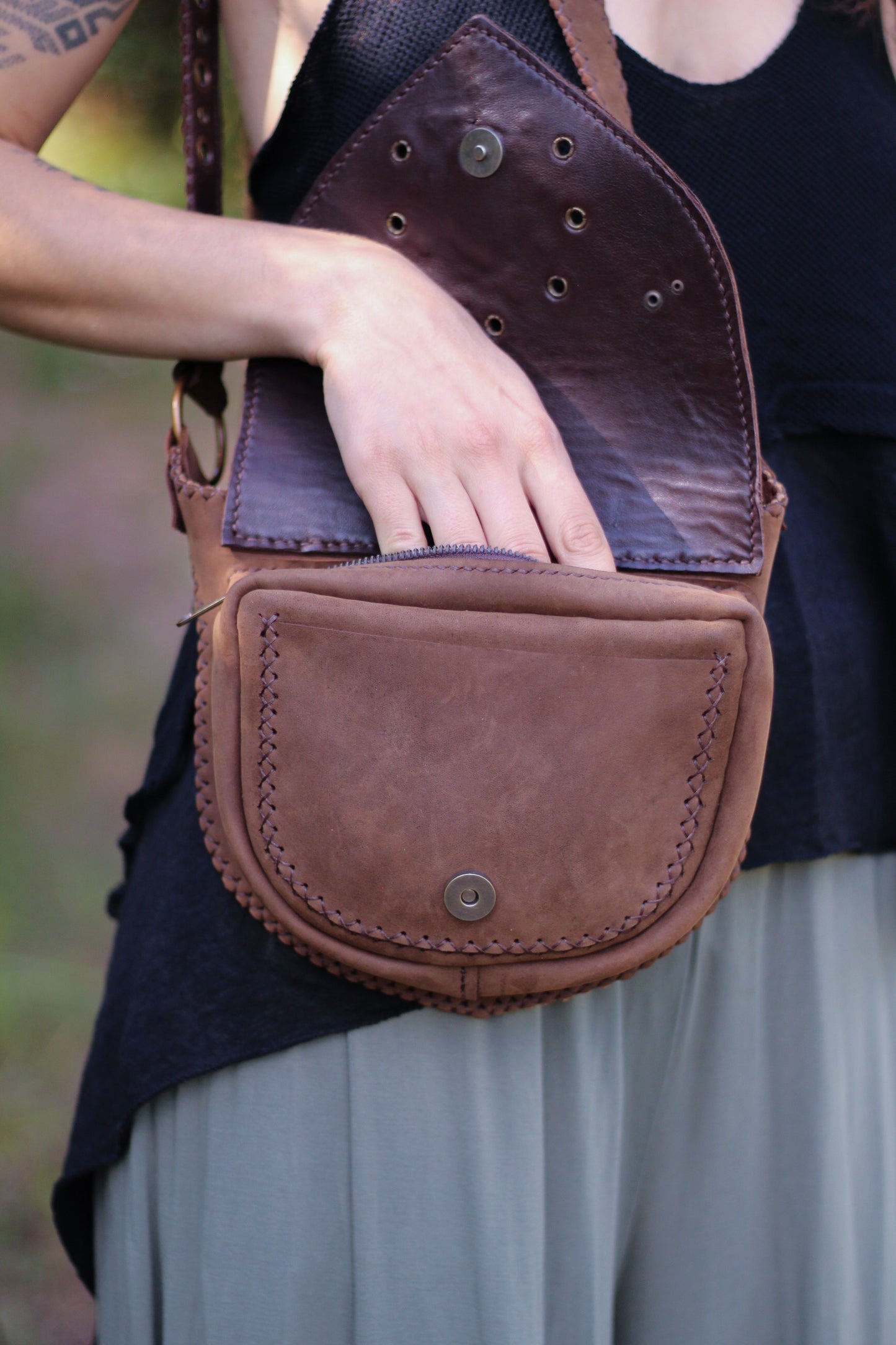 AGNI Bag | Brown with Labradorite