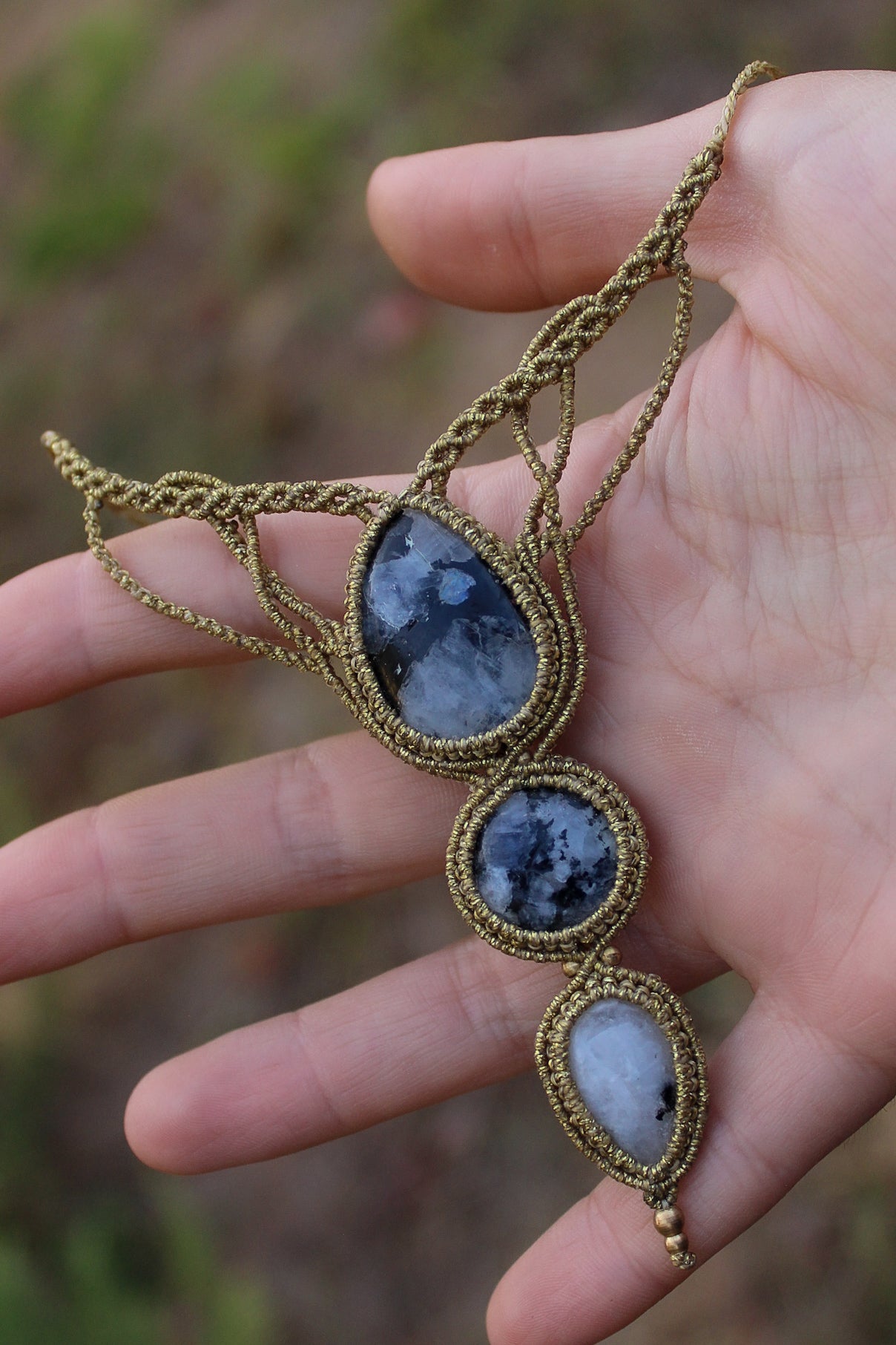 Gold necklace | moonstone w/turmaline