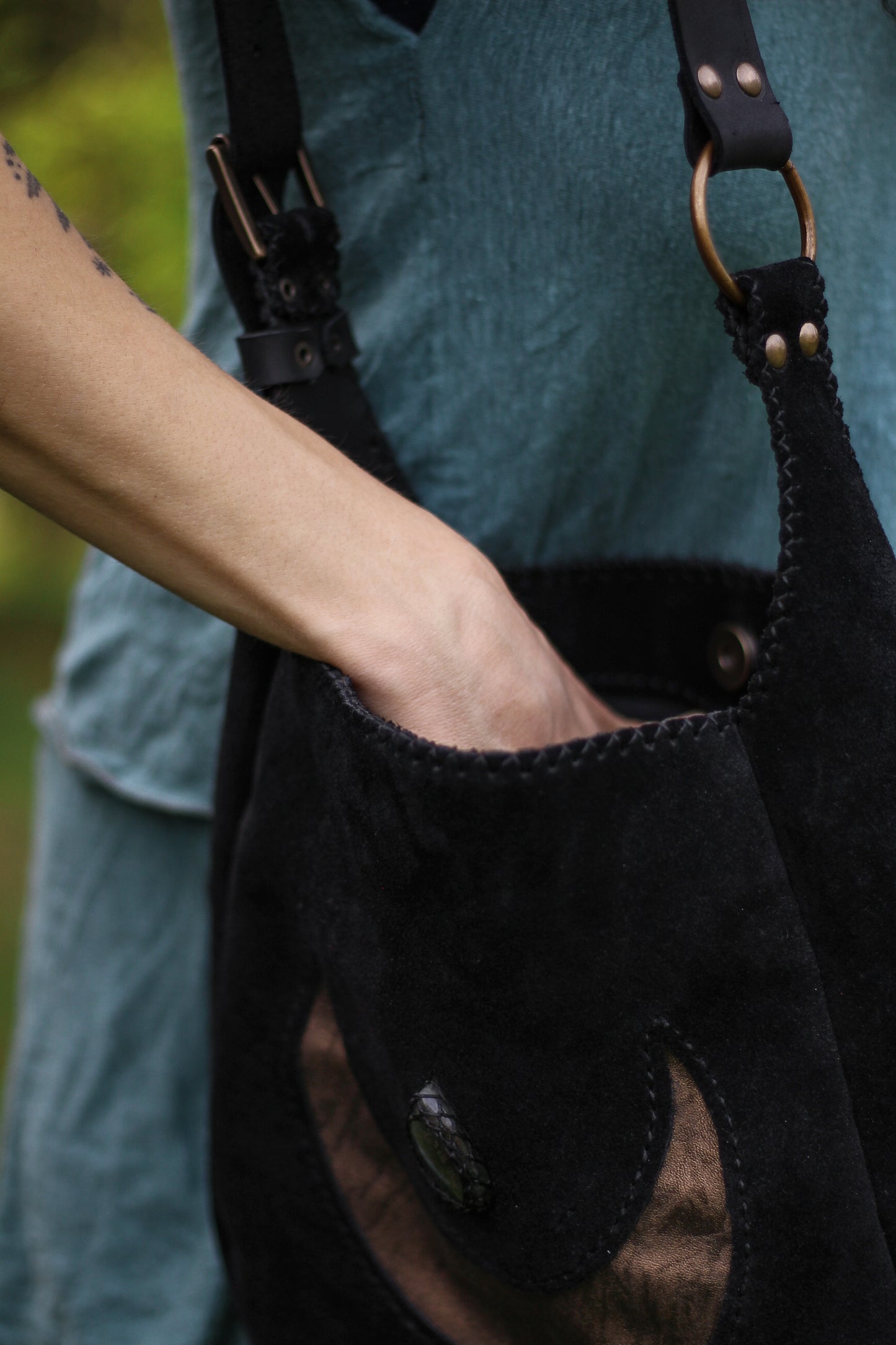 Moon shoulder bag | Labradorite