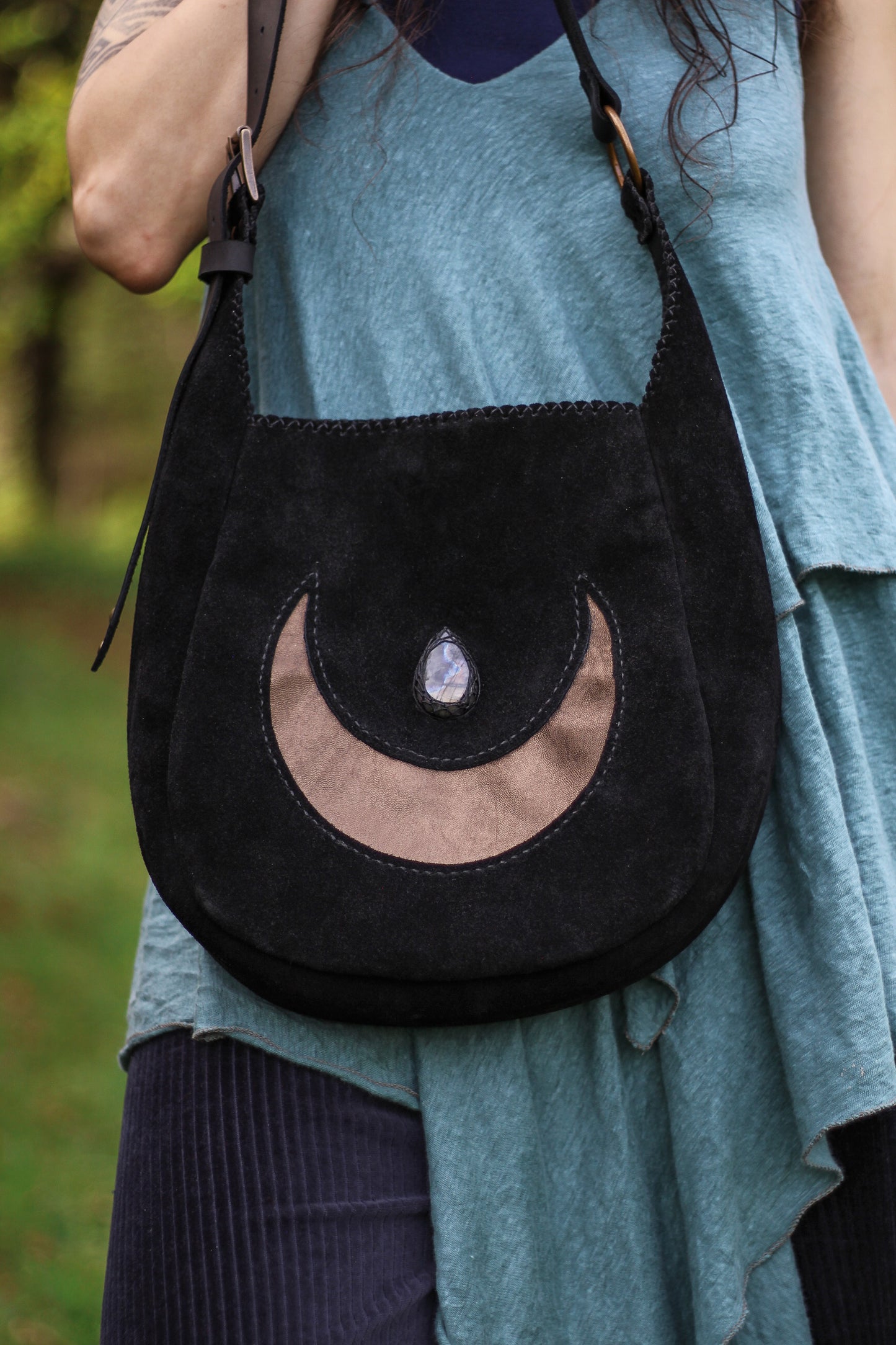 Moon shoulder bag | Labradorite