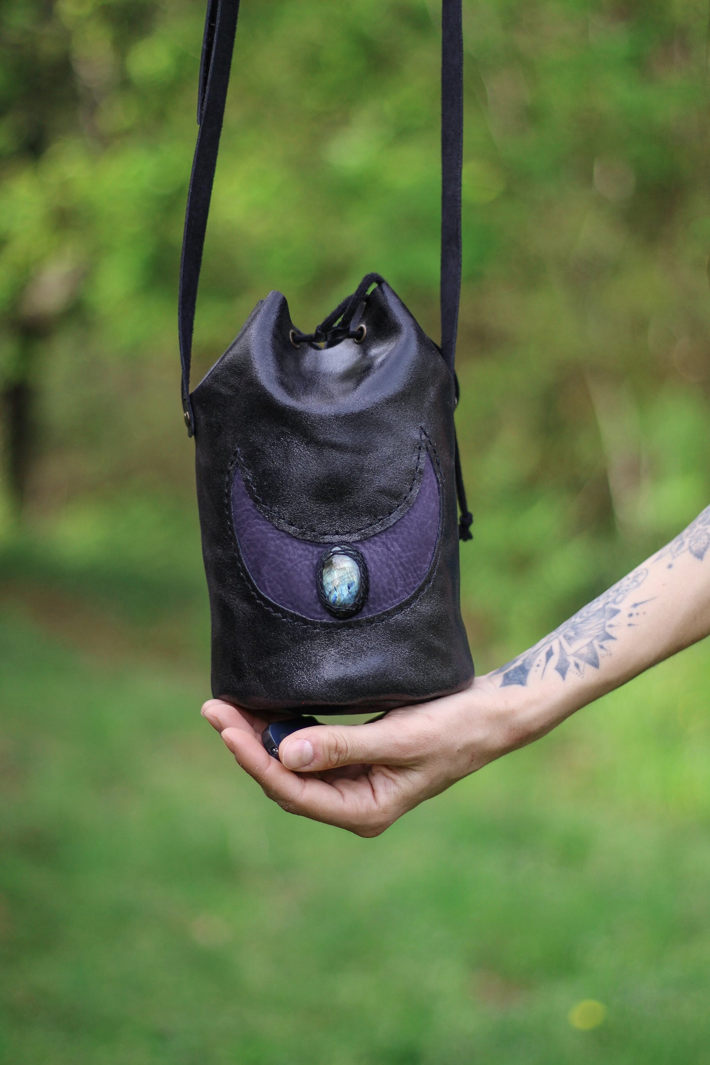 Moon shoulder bag | Labradorite