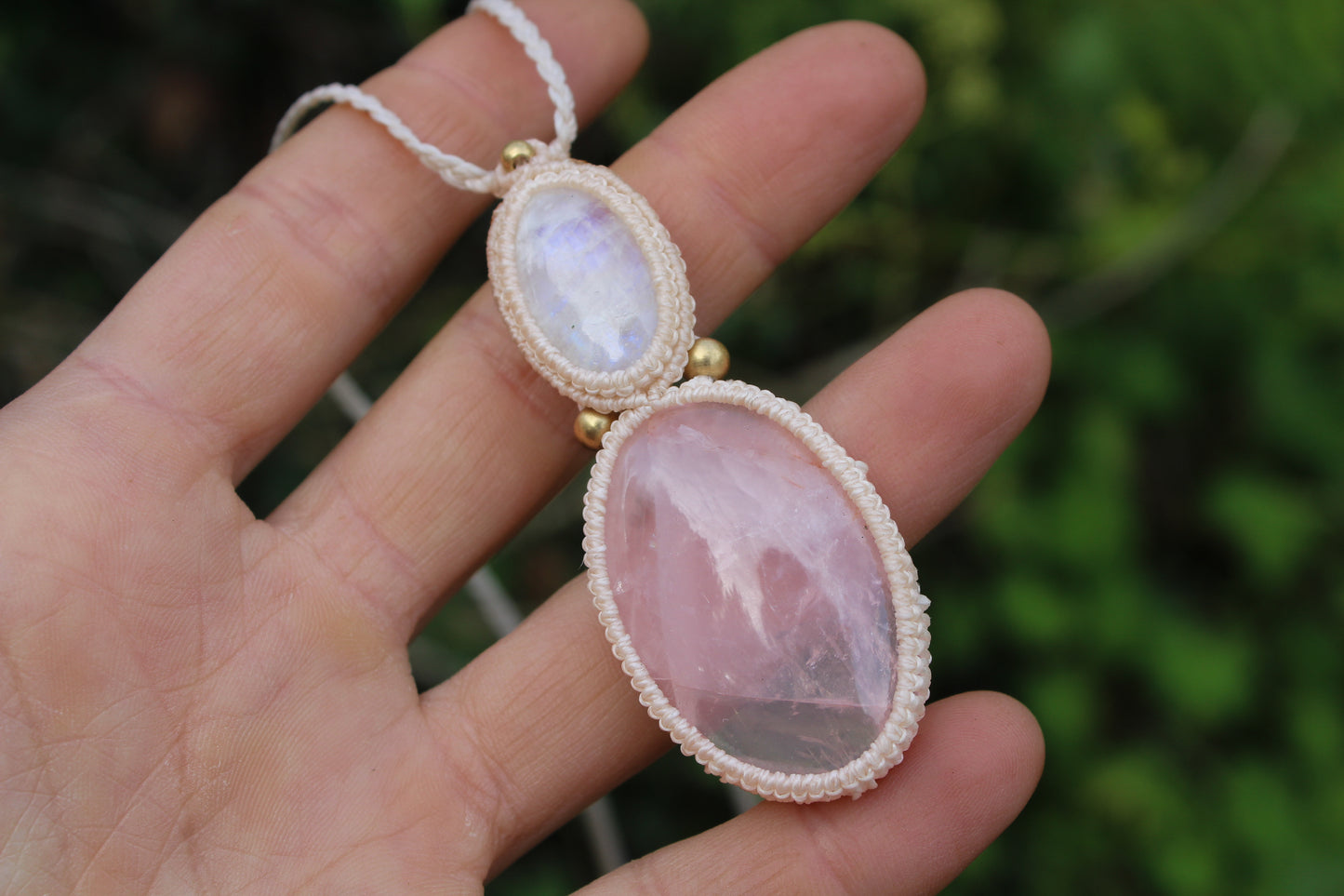 Micro macrame pendant |Moonstone & Rose Quartz