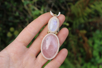 Micro macrame pendant |Moonstone & Rose Quartz