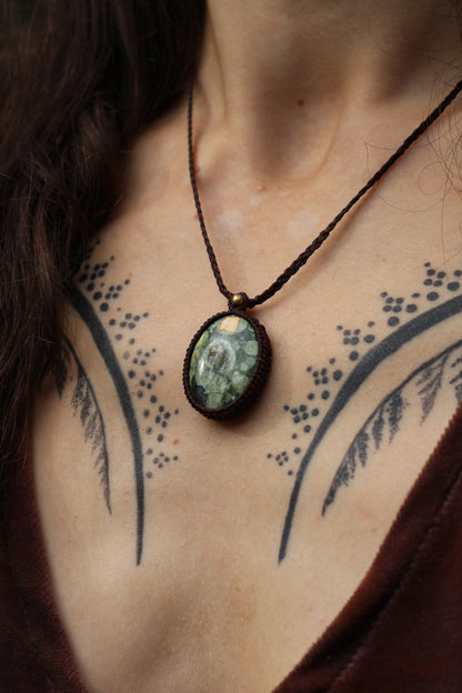 Micro macrame pendant | Rainforest Jasper