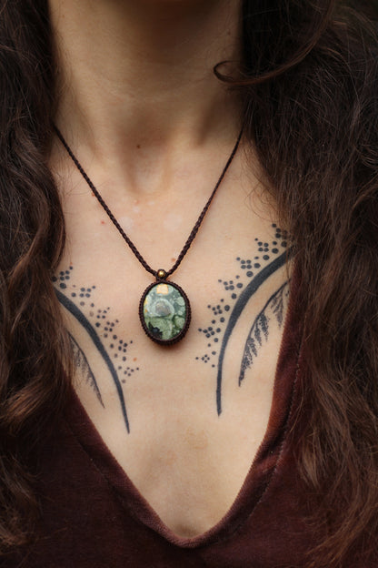 Micro macrame pendant | Rainforest Jasper