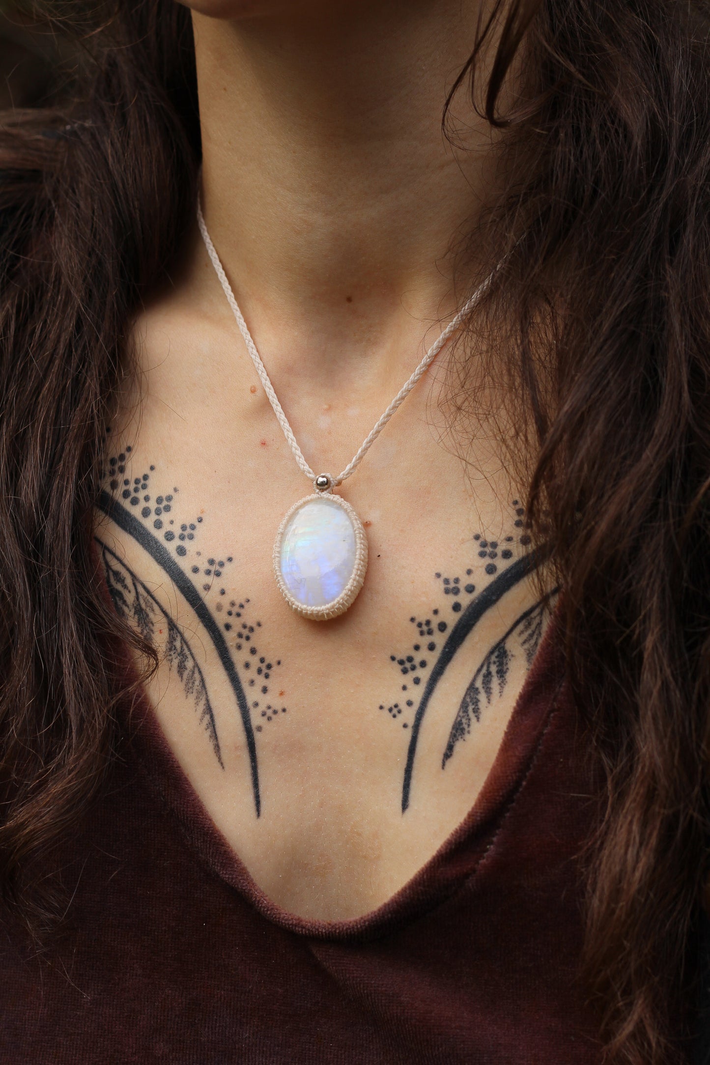 Micro macrame pendant | Moonstone