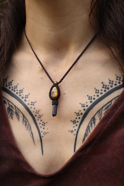 Micro macrame pendant | Tiger Eye & Green Turmaline