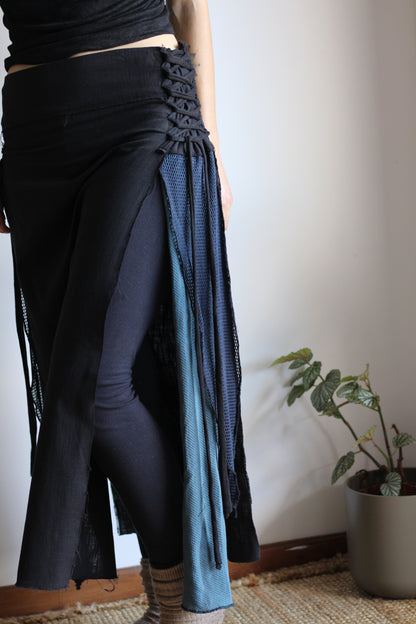 Long Painel Skirt | Black & Blue | S - M