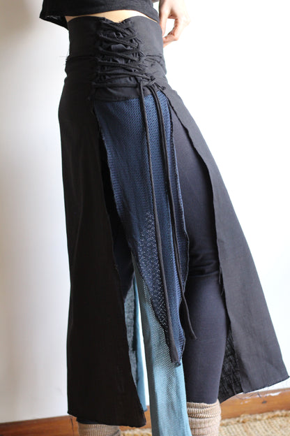 Long Painel Skirt | Black & Blue | S - M