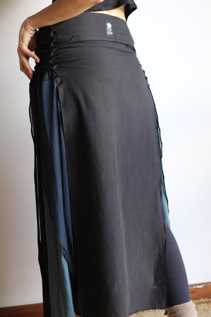 Long Painel Skirt | Black & Blue | S - M