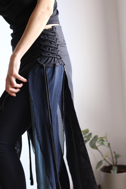 Long Painel Skirt | Black & Blue | S - M