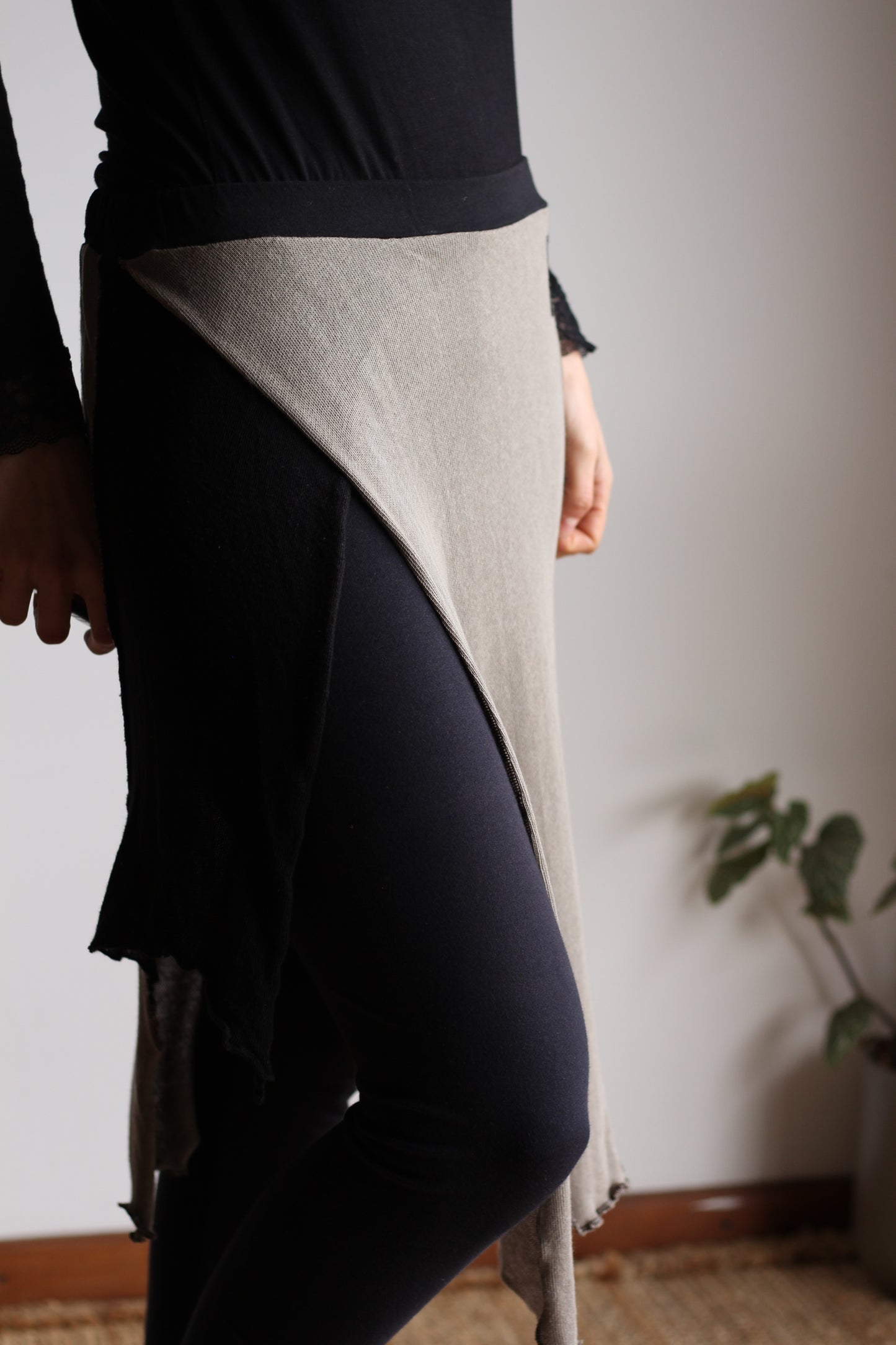 Asymmetric Organic Skirt | Gray & Black | S - M