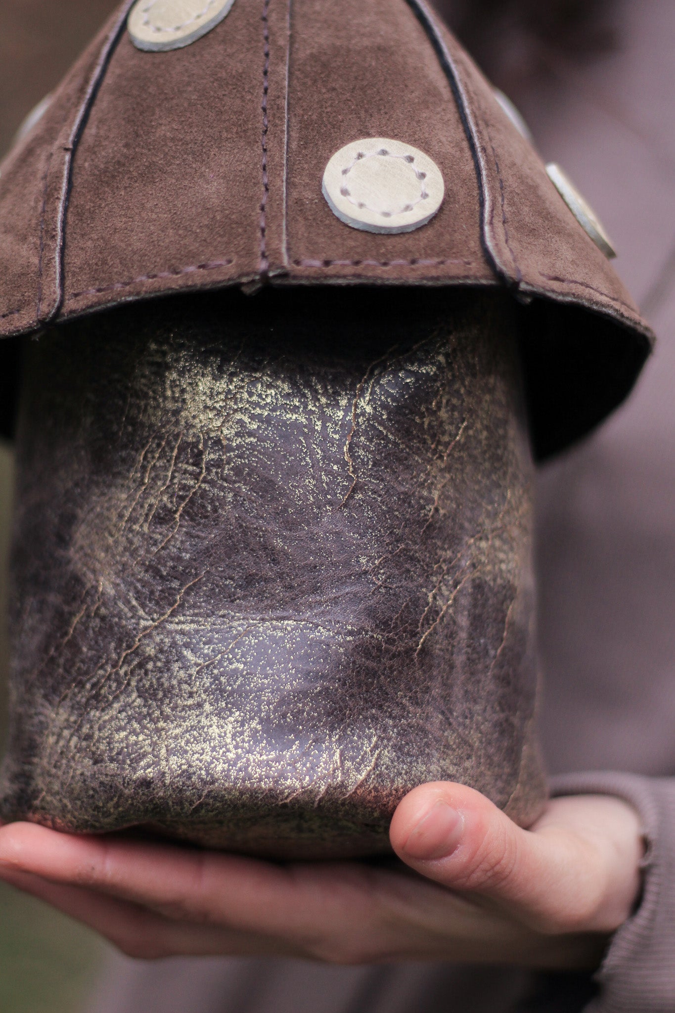 Mushie Bag | Brown & Gold