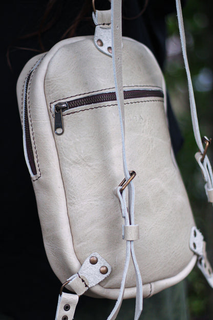 MOON BACKPACK | Tea Green & Beige