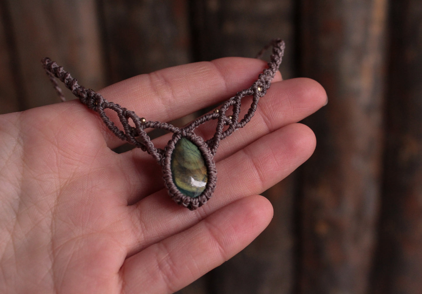 Macrame necklace | Green labradorite