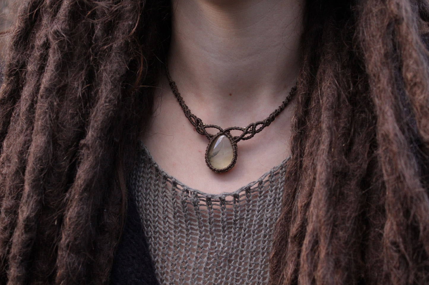 Macrame necklace | Lemon quartz