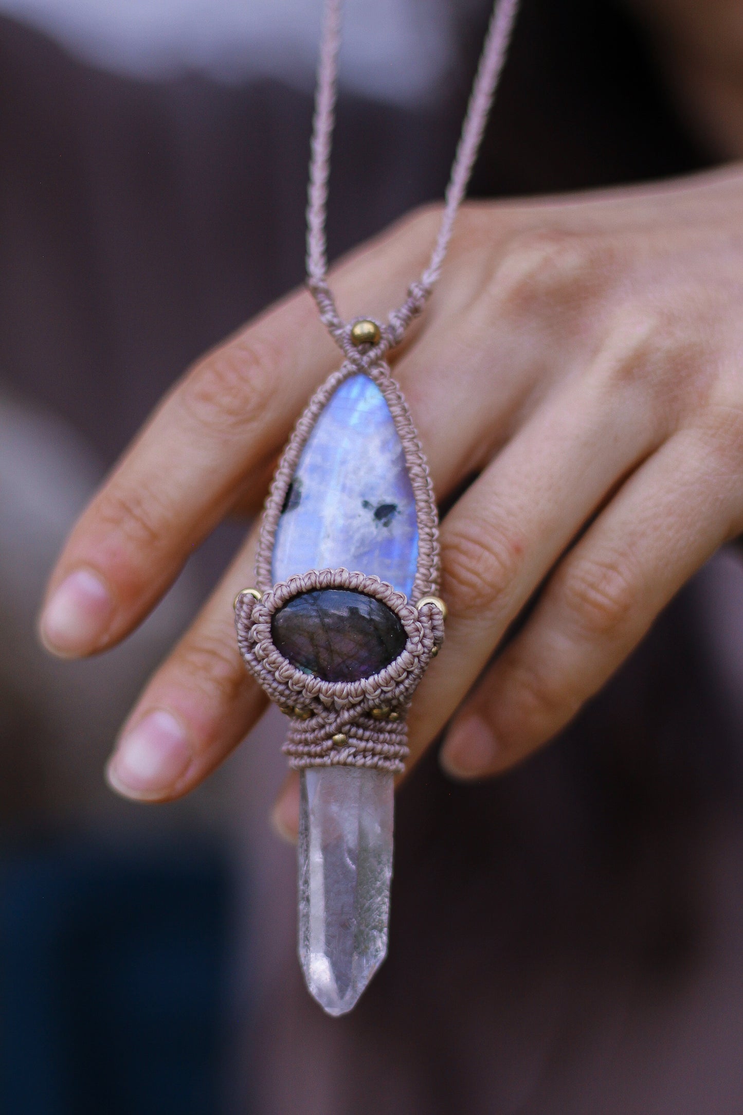 Macrame pendant | Labradorite, Moonstone & Quartz