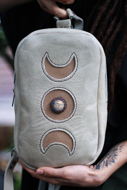 MOON BACKPACK | Tea Green & Beige