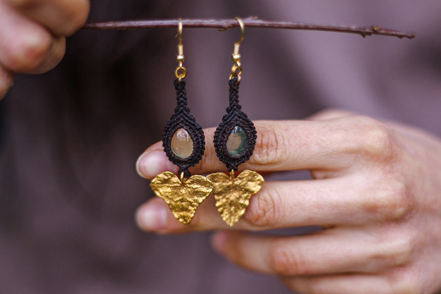 Leaf Prehnite earrings | Gold
