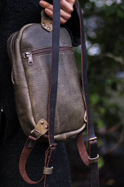 MOON BACKPACK | Green & Brown