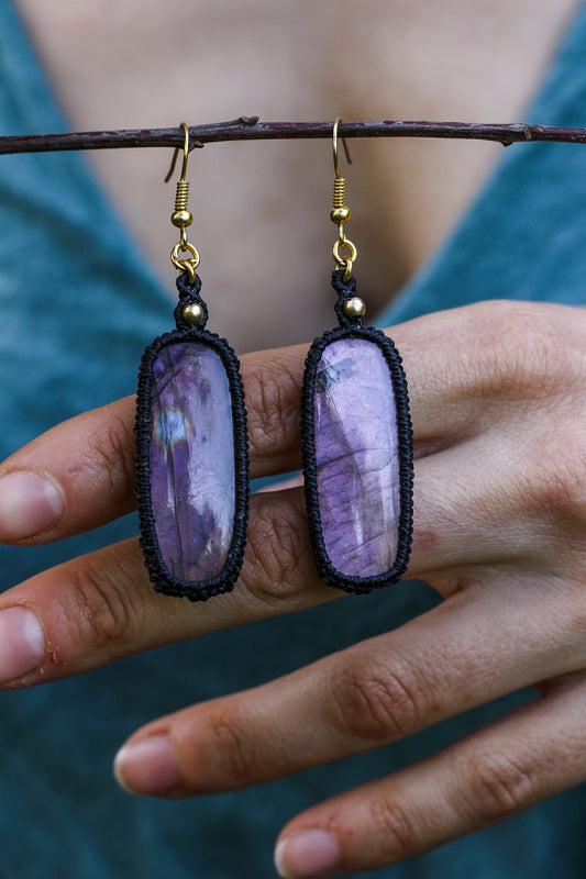 Micro macrame earrings | Labradorite