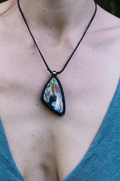 Assymetric pendant | Labradorite