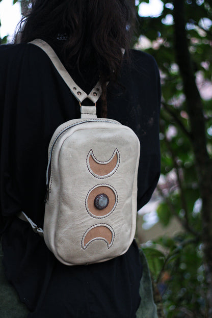 MOON BACKPACK | Tea Green & Beige