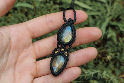 Black labradorite pendant