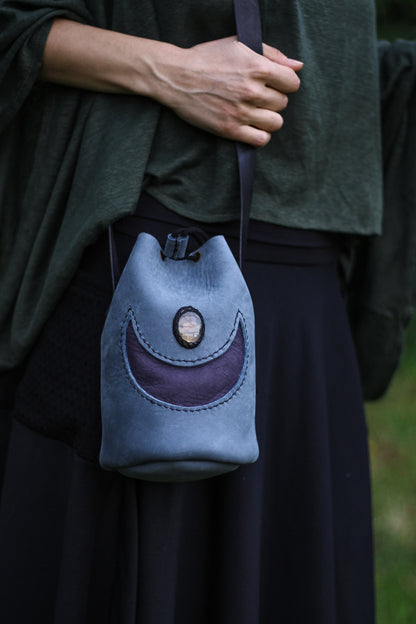 Moon shoulder bag | Blue